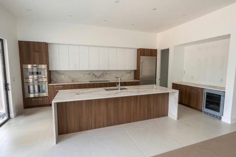 Купить виллу или дом в Форт-Лодердейл, Флорида 3 комнаты, 226.12м2, № 2248259 - фото 10