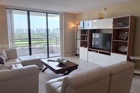Купить кондоминиум в Авентура, Флорида 2 спальни, 105.63м2, № 2091272 - фото 8
