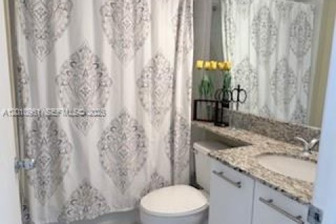 Купить кондоминиум в Авентура, Флорида 2 спальни, 105.63м2, № 2091272 - фото 23