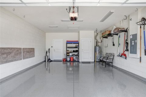 House in Davenport, Florida 2 bedrooms, 138.89 sq.m. № 1415095 - photo 26