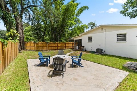 House in Tampa, Florida 3 bedrooms, 117.89 sq.m. № 1846679 - photo 30