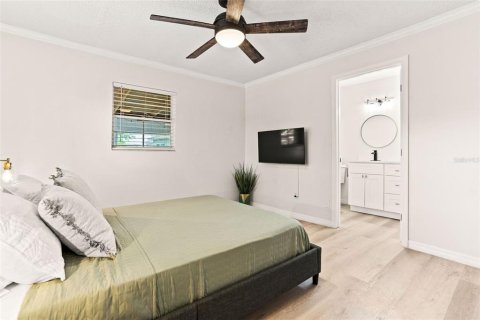 House in Tampa, Florida 3 bedrooms, 117.89 sq.m. № 1846679 - photo 21