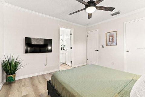 House in Tampa, Florida 3 bedrooms, 117.89 sq.m. № 1846679 - photo 20