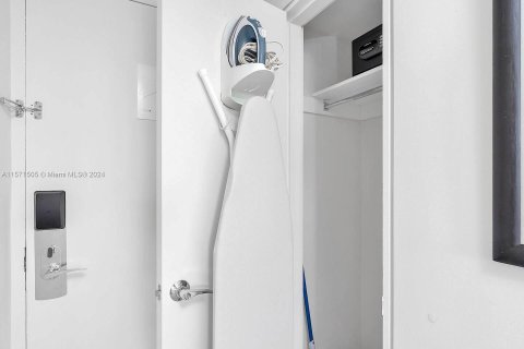 Copropriété à vendre à Miami Beach, Floride: 44.31 m2 № 1959868 - photo 17