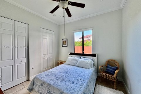 Купить виллу или дом в Хомстед, Флорида 5 спален, 267.93м2, № 2079526 - фото 25