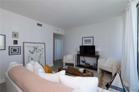 Copropriété à louer à Miami Beach, Floride: 2 chambres, 108.23 m2 № 1966385 - photo 13