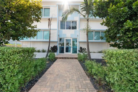 Studio in Miami Beach, Florida № 2086352