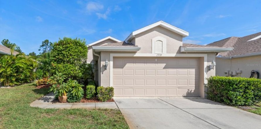 Villa ou maison à Holiday, Floride 2 chambres, 118.91 m2 № 2389218