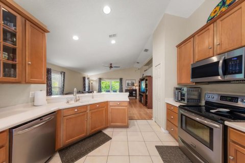 Villa ou maison à vendre à Holiday, Floride: 2 chambres, 118.91 m2 № 2389218 - photo 8
