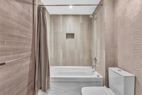 Купить кондоминиум в Авентура, Флорида 3 спальни, 304.16м2, № 1943087 - фото 27