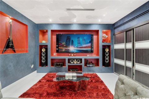 Villa ou maison à vendre à Miami, Floride: 4 chambres, 279.17 m2 № 2021751 - photo 16