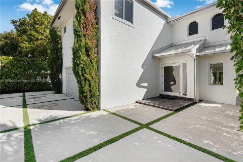 Villa ou maison à Miami, Floride 4 chambres, 279.17 m2 № 2021751