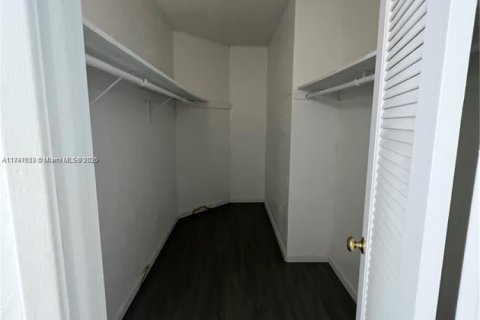 Copropriété à louer à Sunny Isles Beach, Floride: 2 chambres, 143.91 m2 № 1949133 - photo 22