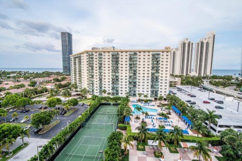 Copropriété à louer à Sunny Isles Beach, Floride: 2 chambres, 143.91 m2 № 1949133 - photo 7