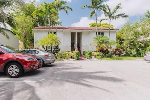 Commercial property in Coral Springs, Florida 306.21 sq.m. № 1892224 - photo 27