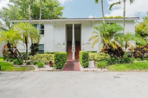 Commercial property in Coral Springs, Florida 306.21 sq.m. № 1892224 - photo 30