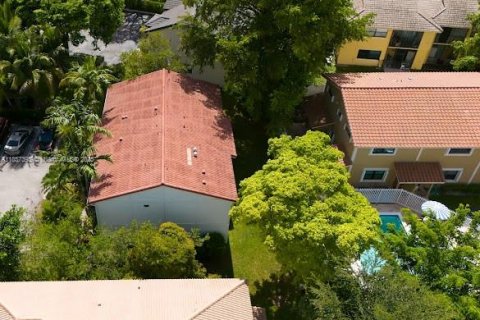 Commercial property in Coral Springs, Florida 306.21 sq.m. № 1892224 - photo 18