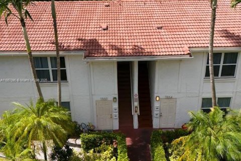 Commercial property in Coral Springs, Florida 306.21 sq.m. № 1892224 - photo 2