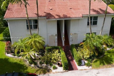 Commercial property in Coral Springs, Florida 306.21 sq.m. № 1892224 - photo 3