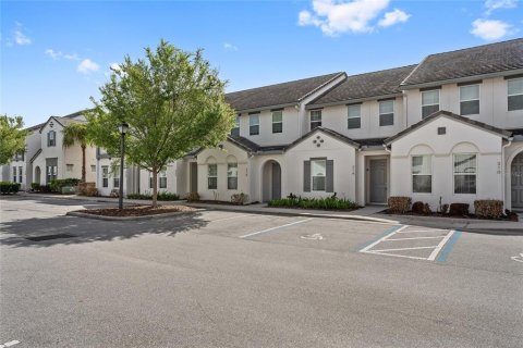 Townhouse in Davenport, Florida 4 bedrooms, 182.09 sq.m. № 2099350 - photo 6