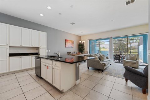 Townhouse in Davenport, Florida 4 bedrooms, 182.09 sq.m. № 2099350 - photo 10