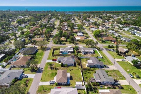 Villa ou maison à vendre à Venice, Floride: 2 chambres, 136.66 m2 № 2135422 - photo 2