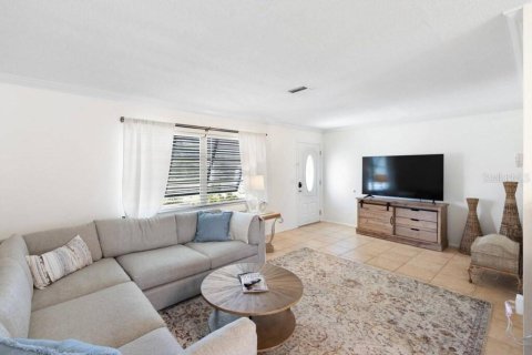 Villa ou maison à vendre à Venice, Floride: 2 chambres, 136.66 m2 № 2135422 - photo 4