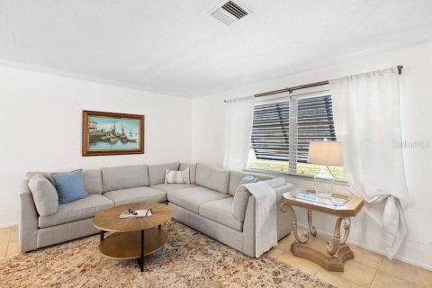 Villa ou maison à vendre à Venice, Floride: 2 chambres, 136.66 m2 № 2135422 - photo 5