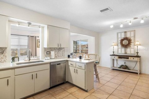 Villa ou maison à vendre à Venice, Floride: 2 chambres, 136.66 m2 № 2135422 - photo 10