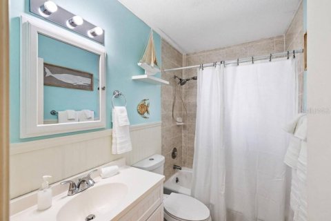 Villa ou maison à vendre à Venice, Floride: 2 chambres, 136.66 m2 № 2135422 - photo 16