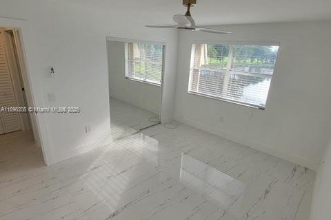 Снять в аренду кондоминиум в Пемброк-Пайнс, Флорида 2 спальни, 70.05м2, № 1949432 - фото 12