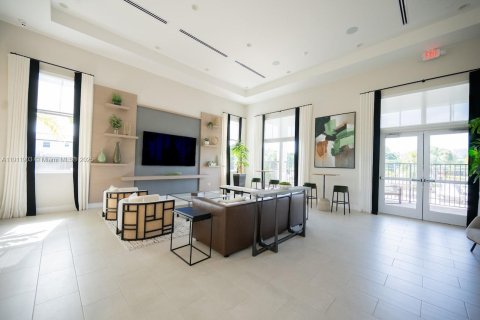 Townhouse in Miami, Florida 3 bedrooms, 123.37 sq.m. № 1973638 - photo 26