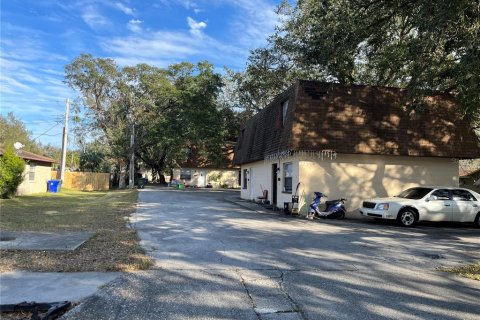Commercial property in Lakeland, Florida 8 bedrooms, 365.66 sq.m. № 1521682 - photo 4