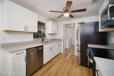 Casa en venta en Jacksonville, Florida, 3 dormitorios, 139.45 m2 № 820821 - foto 1