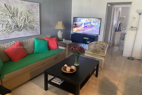 Copropriété à vendre à Hallandale Beach, Floride: 1 chambre, 57.6 m2 № 1931283 - photo 3