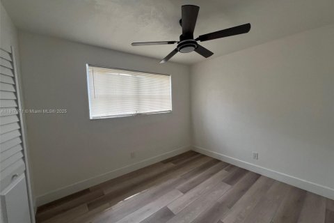 Casa en venta en Hollywood, Florida, 3 dormitorios, 118.73 m2 № 1774602 - foto 18