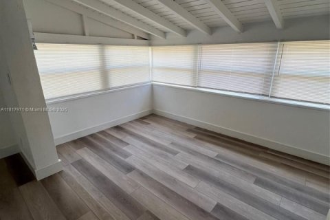 Casa en venta en Hollywood, Florida, 3 dormitorios, 118.73 m2 № 1774602 - foto 11