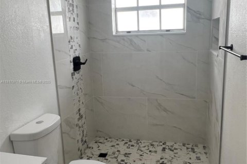 Casa en venta en Hollywood, Florida, 3 dormitorios, 118.73 m2 № 1774602 - foto 15