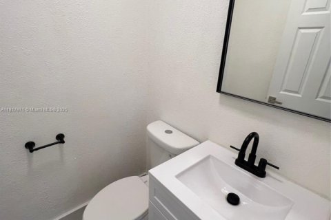 Casa en venta en Hollywood, Florida, 3 dormitorios, 118.73 m2 № 1774602 - foto 8