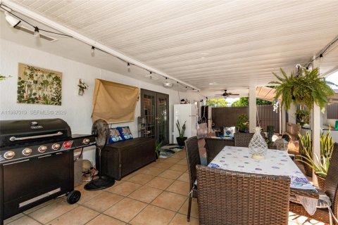 Casa en venta en Hollywood, Florida, 4 dormitorios, 164.99 m2 № 2049771 - foto 25