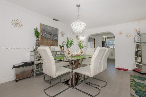 Casa en venta en Hollywood, Florida, 4 dormitorios, 164.99 m2 № 2049771 - foto 17