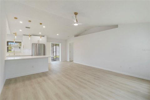 Casa en venta en North Port, Florida, 3 dormitorios, 130.34 m2 № 1806835 - foto 6