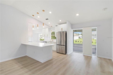 Casa en venta en North Port, Florida, 3 dormitorios, 130.34 m2 № 1806835 - foto 10