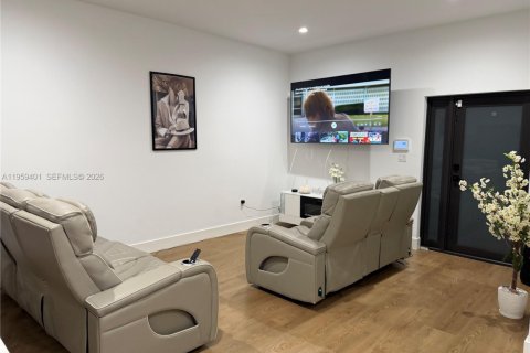 Villa ou maison à louer à Miami, Floride: 3 chambres № 2025551 - photo 5