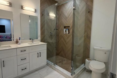 Villa ou maison à louer à Miami, Floride: 3 chambres № 2025551 - photo 11