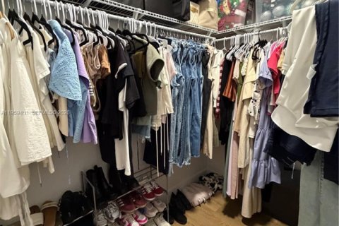 Villa ou maison à louer à Miami, Floride: 3 chambres № 2025551 - photo 10