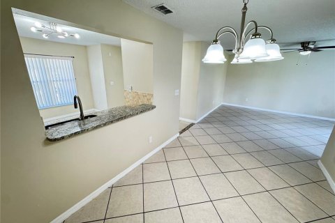 Townhouse in Kissimmee, Florida 3 bedrooms, 135.64 sq.m. № 1906734 - photo 5