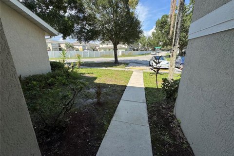 Townhouse in Kissimmee, Florida 3 bedrooms, 135.64 sq.m. № 1906734 - photo 3