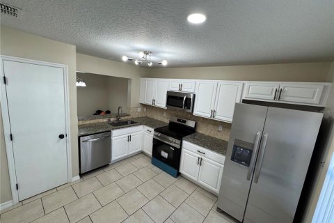 Townhouse in Kissimmee, Florida 3 bedrooms, 135.64 sq.m. № 1906734 - photo 13