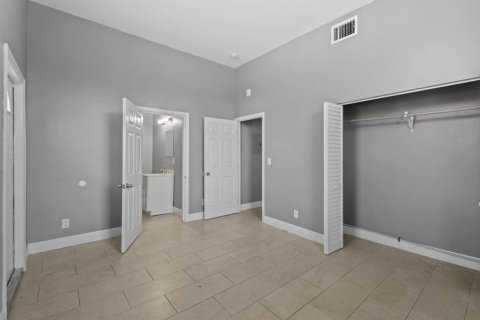 Immobilier commercial à vendre à West Palm Beach, Floride № 2253268 - photo 9